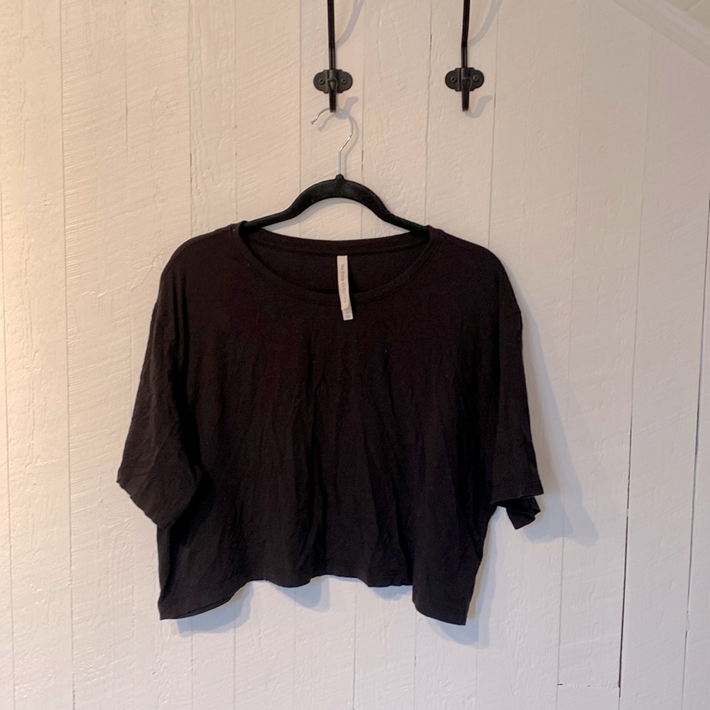 Aritzia crop t-shirt